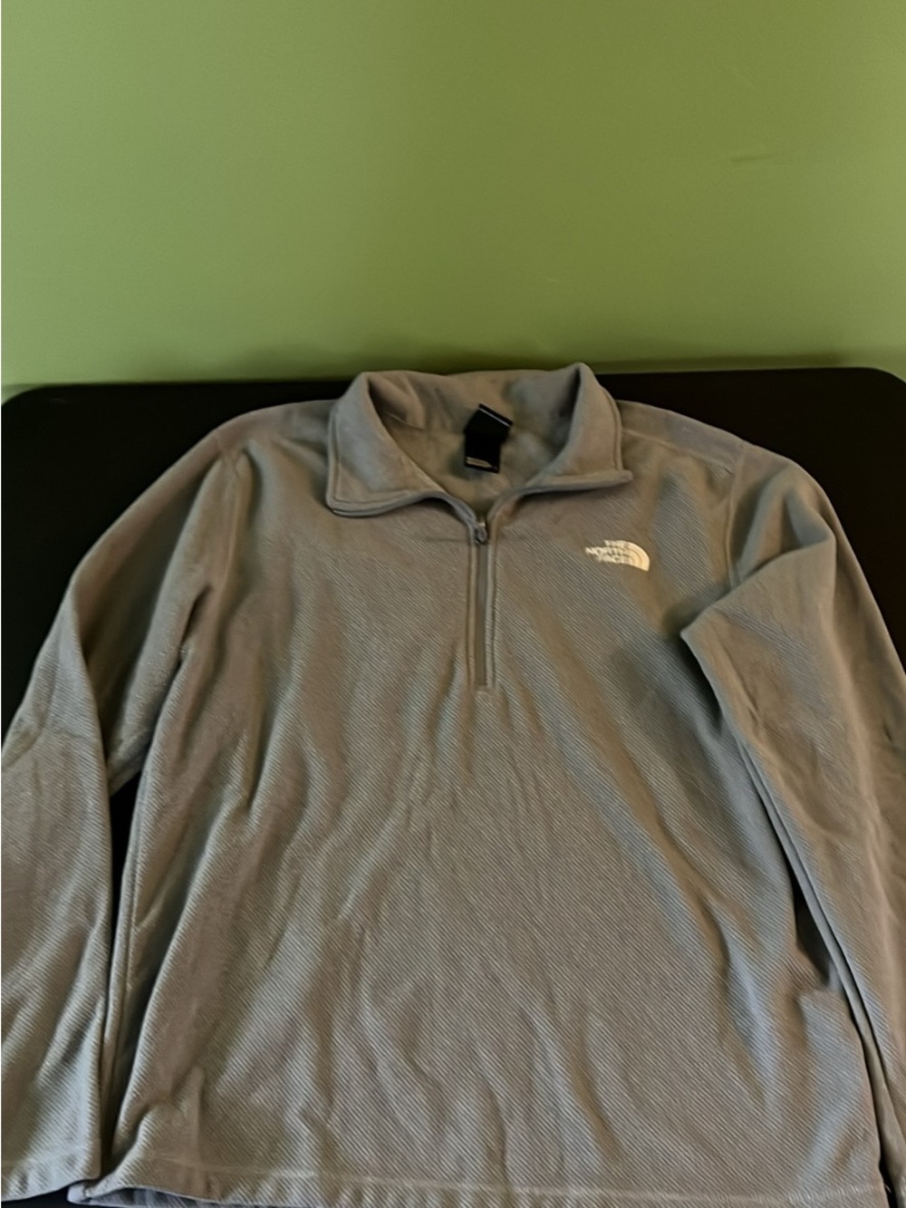The North Face Men's Light Gray Half-Zip Fleece Pullover